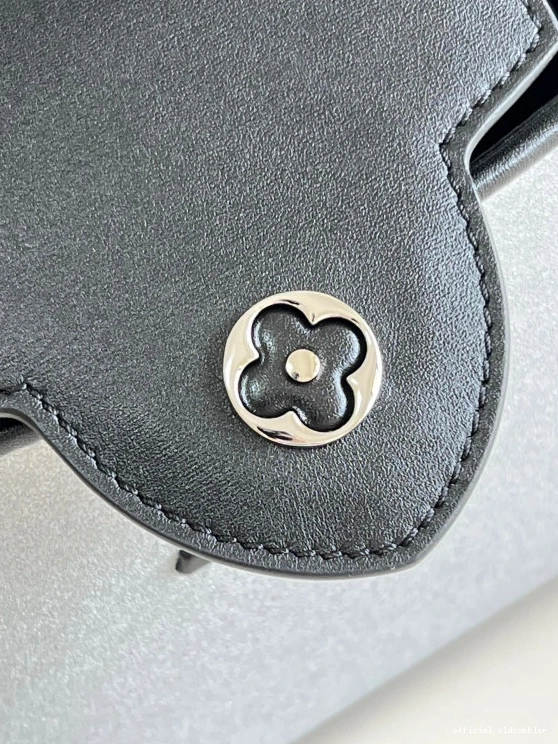 Official oldcobbler LOUIS MINI CAPUCINES VUITTON 0811